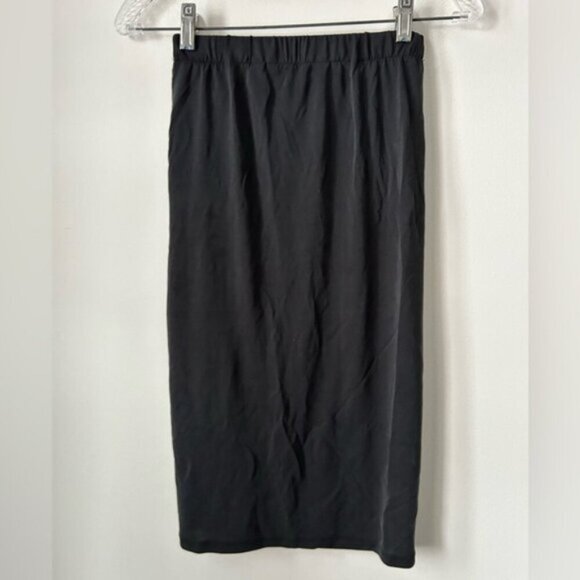 Vero Moda Filli Twist Waist Black Skirt - Picture 3 of 4